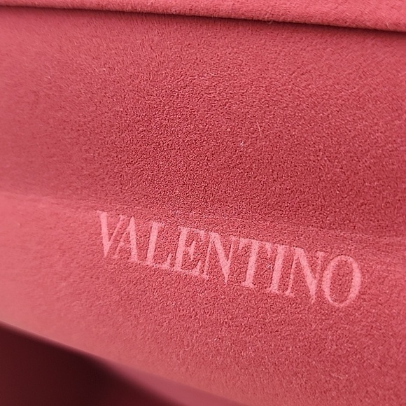 Valentino Garavani Black Sunglasses Case main image 8